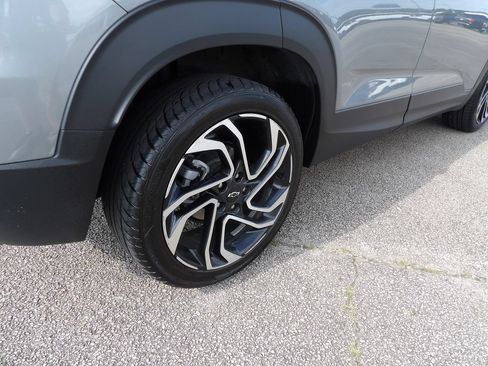 Used 2025 Chevrolet TrailBlazer RS w/ Driver Confidence Package FWD image 17