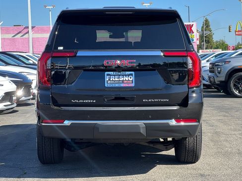 New 2026 GMC Yukon Elevation image 6