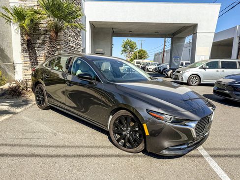 Used 2022 MAZDA MAZDA3 s AWD/4WD image 1