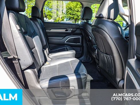Used 2025 Kia Telluride S image 23