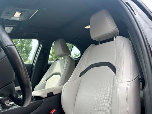 Used 2025 Lexus UX 300h AWD w/ Cold Area Package image 11