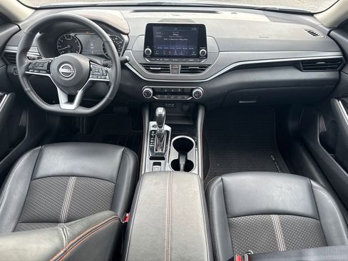 Used 2025 Nissan Altima 2.5 SR image 22