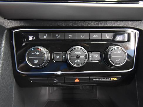 Used 2022 Volkswagen Atlas SE AWD/4WD image 17