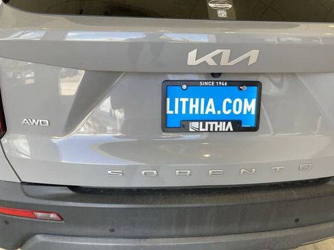 Used 2022 Kia Sorento S w/ Panoramic Sunroof Package AWD/4WD image 20