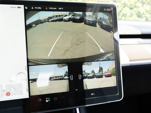 Used 2020 Tesla Model 3 Standard Range Plus RWD image 33