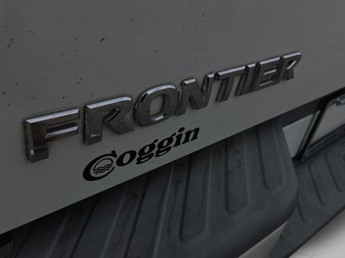Used 2019 Nissan Frontier S RWD image 29