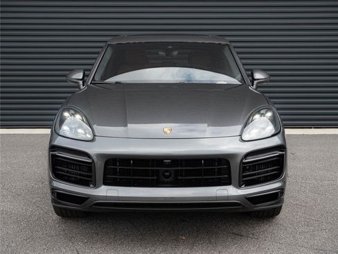 Certified 2023 Porsche Cayenne GTS AWD/4WD image 37