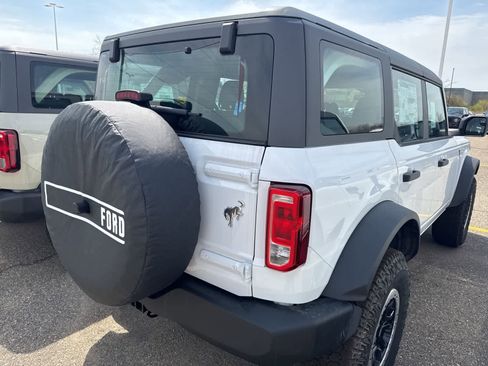 New 2026 Ford Bronco 4-Door w/ Sasquatch Package AWD/4WD image 12