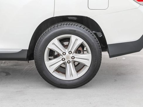 Used 2013 Toyota Highlander Limited AWD/4WD image 11
