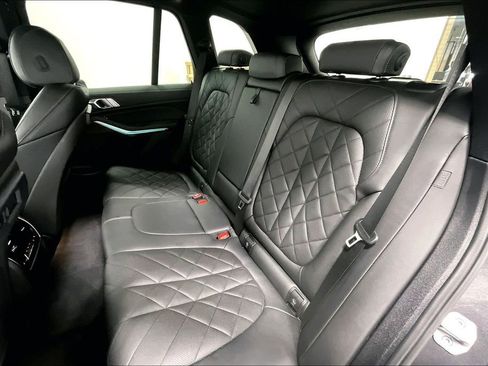 Used 2023 BMW X5 xDrive40i w/ Premium Package image 27