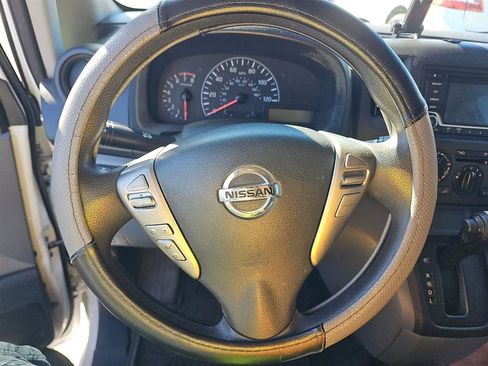 Used 2019 Nissan NV200 SV image 9