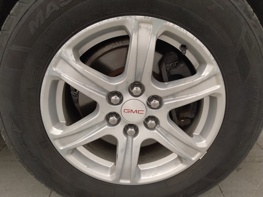 Used 2018 GMC Acadia SLE FWD image 31