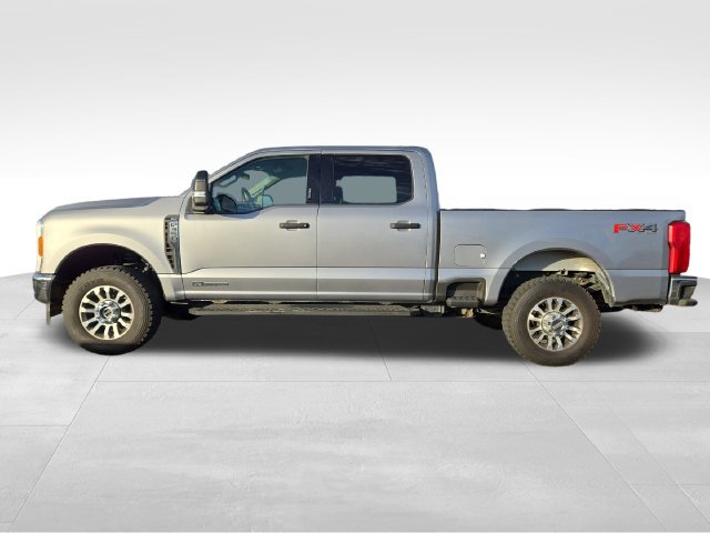 Used 2023 Ford F350 4x4 Crew Cab Super Duty image 13