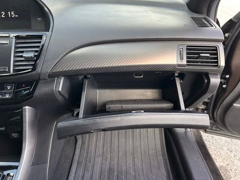 Used 2017 Honda Accord Sport Special Edition image 29