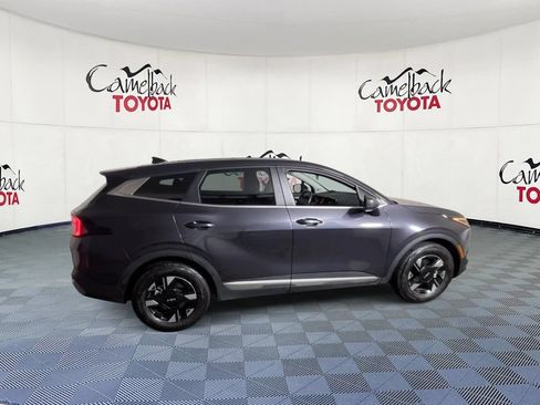 Used 2026 Kia Sportage LX FWD image 3