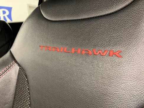 Used 2020 Jeep Compass Trailhawk AWD/4WD image 44