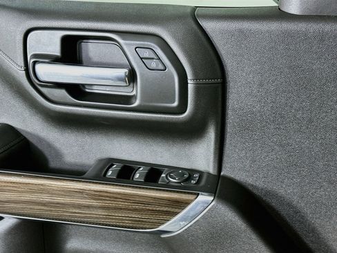 Used 2020 Chevrolet Silverado 1500 LT w/ Texas Edition RWD image 15