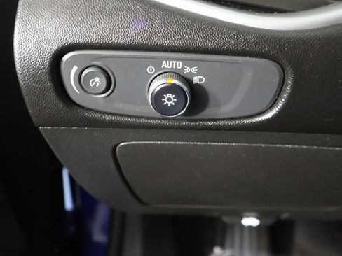 Used 2023 Chevrolet Malibu LT image 31