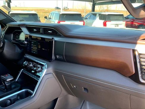 Used 2023 GMC Sierra 1500 Denali w/ Denali Reserve Package image 17