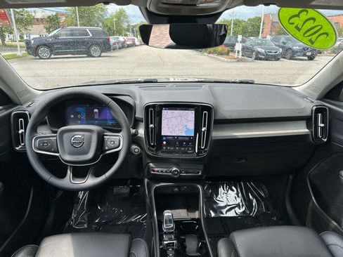 Used 2023 Volvo XC40 B5 Plus w/ Driver Assist Package AWD/4WD image 26