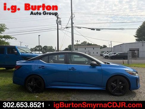 Used 2024 Nissan Sentra SR w/ SR Premium Package FWD image 4