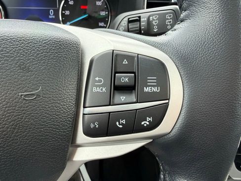 Used 2022 Ford Explorer XLT w/ Equipment Group 202A image 17