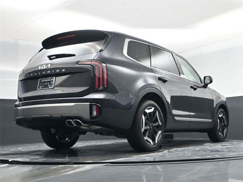 New 2025 Kia Telluride EX image 22