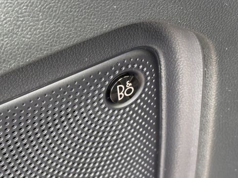 New 2026 Ford Escape SE w/ PHEV Premium Package FWD image 8