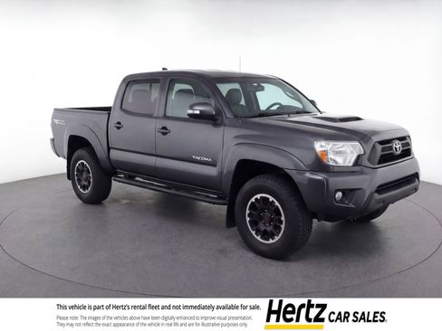 Used 2025 Toyota Tacoma TRD Off-Road image 1