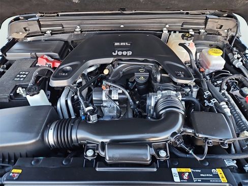 Used 2021 Jeep Wrangler Unlimited Sport image 30