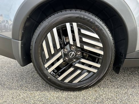 New 2026 Nissan Leaf SV+ w/ Floor Mat Package (SV+) image 17