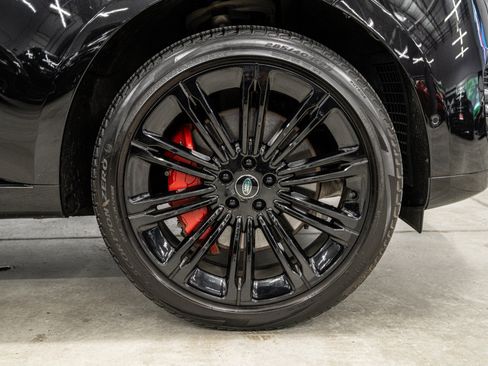 Used 2024 Land Rover Range Rover Autobiography AWD/4WD image 45