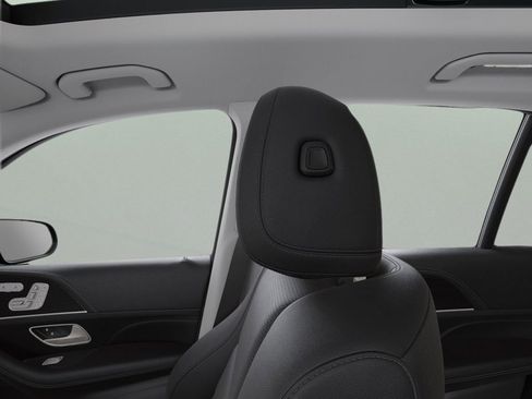 Used 2025 Mercedes-Benz GLE 350 4MATIC image 45