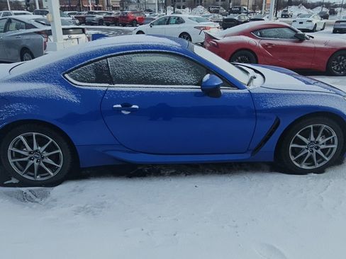 Used 2023 Subaru BRZ Premium image 2