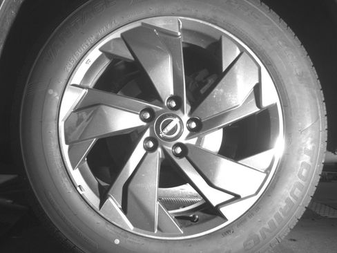 Used 2025 Nissan Rogue SV FWD image 14