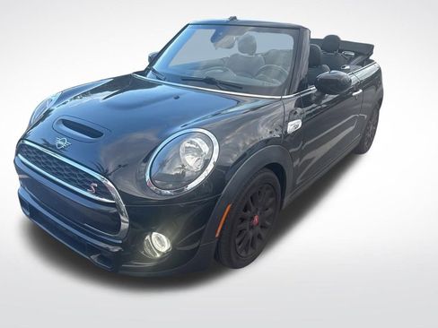 Used 2021 MINI Cooper S FWD image 2