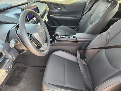 New 2026 Toyota Prius Plug-In Hybrid FWD image 9