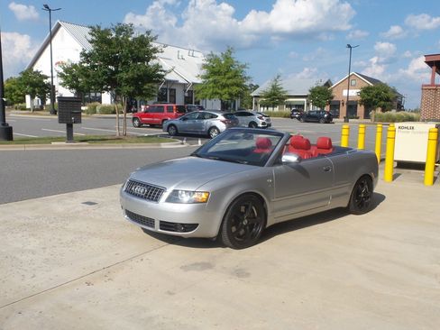 Used 2005 Audi S4 Cabriolet image 94