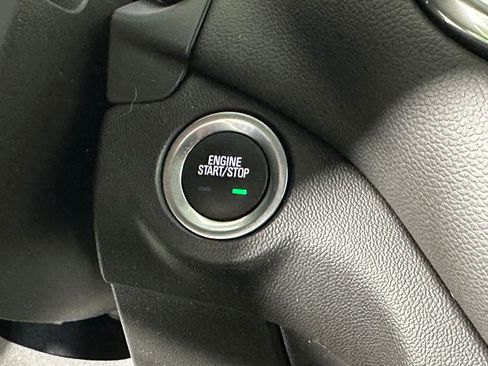 Used 2023 Chevrolet Equinox LT AWD/4WD image 22