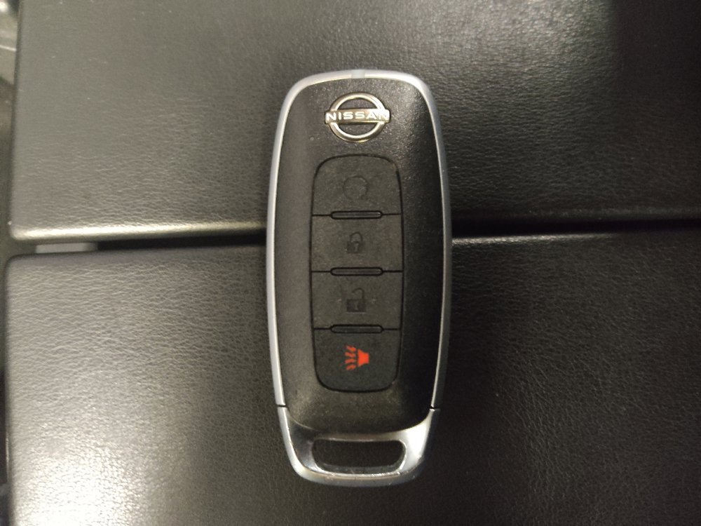 Used 2023 Nissan Rogue SV FWD image 32