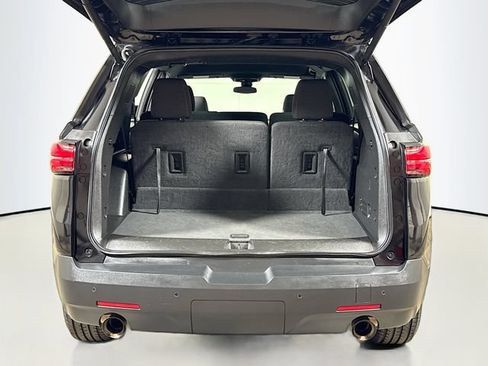 Used 2023 Chevrolet Traverse LT AWD/4WD image 23