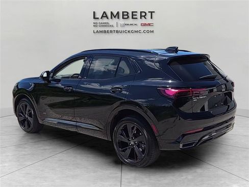 Used 2024 Buick Envision Sport Touring AWD/4WD image 3