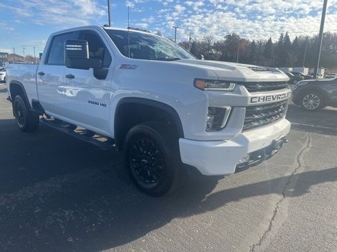 Used 2023 Chevrolet Silverado 3500 LTZ w/ LTZ Plus Package image 9