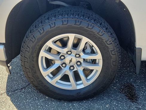 Used 2022 Chevrolet Silverado 1500 RST w/ Z71 Off-Road Package AWD/4WD image 34