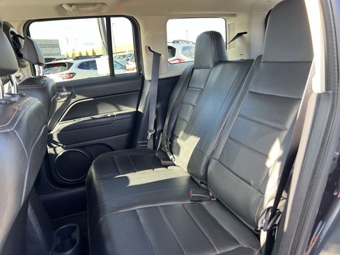 Used 2016 Jeep Patriot High Altitude image 22
