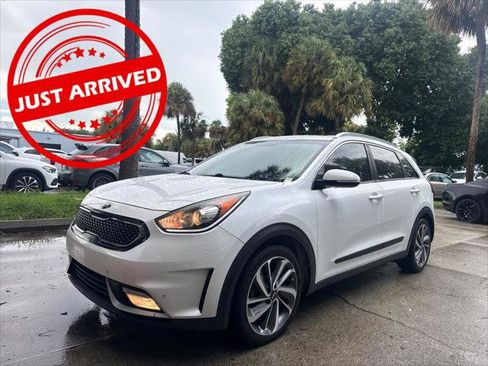 Used 2017 Kia Niro Touring FWD image 1