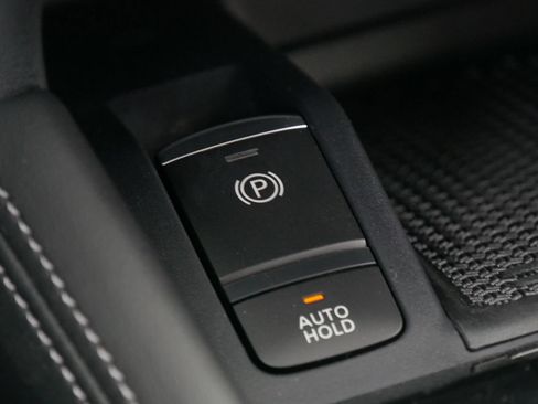 Used 2024 Nissan Kicks SV FWD image 23