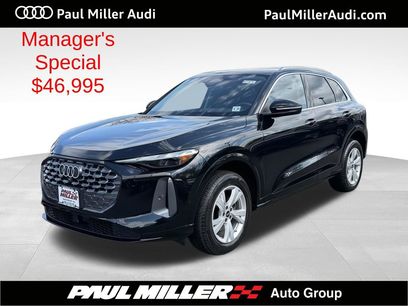 Used 2025 Audi Q5 Premium w/ Convenience Package
