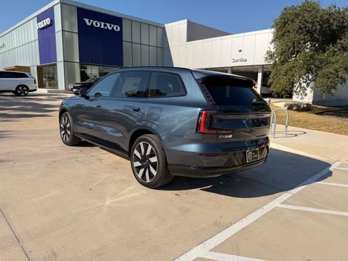Used 2025 Volvo EX90 Ultra AWD/4WD image 4