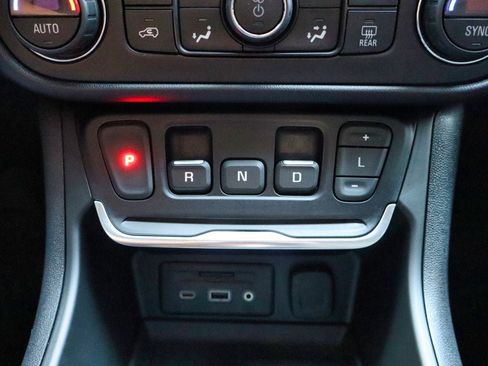 Used 2018 GMC Terrain SLE w/ Driver Convenience Package AWD/4WD image 37